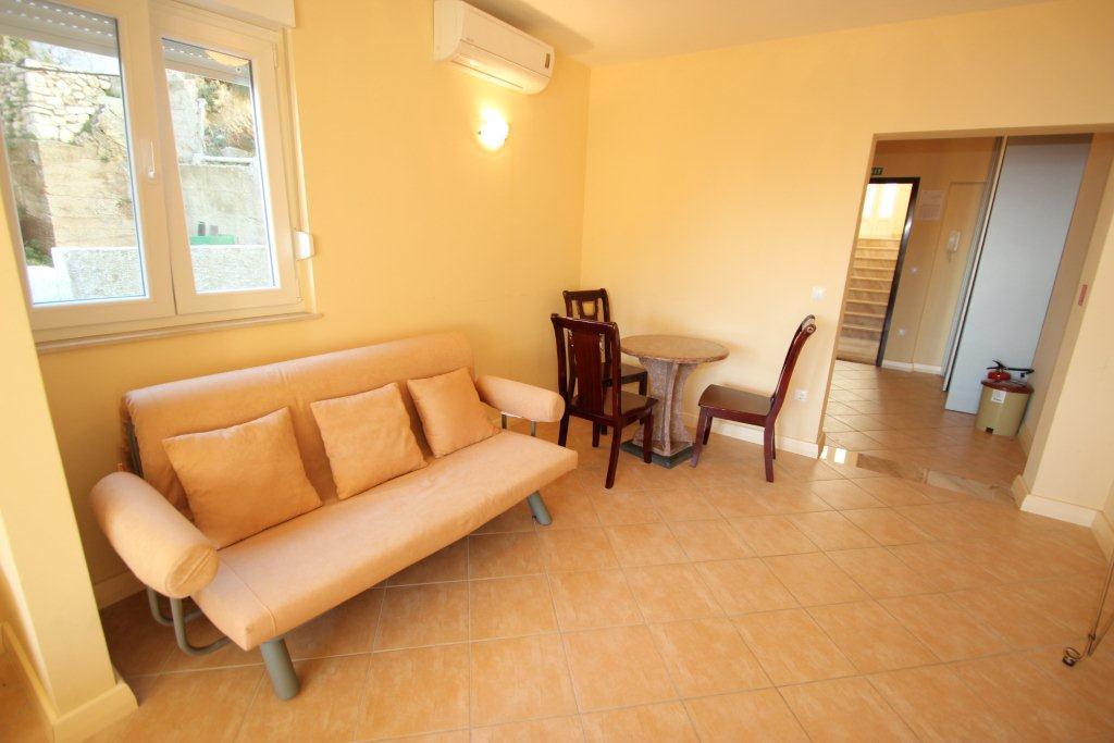 Apartments Villa Astra & Pinija เบรลา ภายนอก รูปภาพ